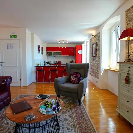 Boutique Guest Zephyrus Affittacamere 4*