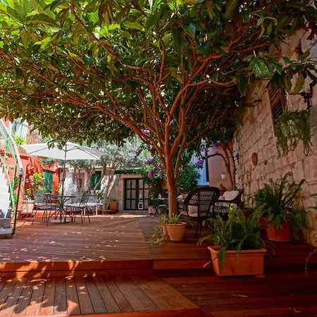 Boutique Guest Zephyrus Guest house