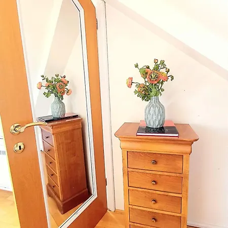 Boutique Guest Zephyrus Σπλιτ