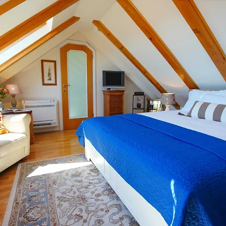 Boutique Guest Zephyrus Πανσιόν