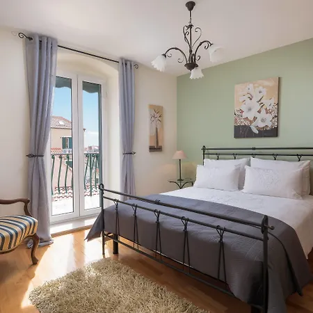 Boutique Guest Zephyrus سبليت