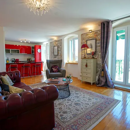 Boutique Guest Zephyrus