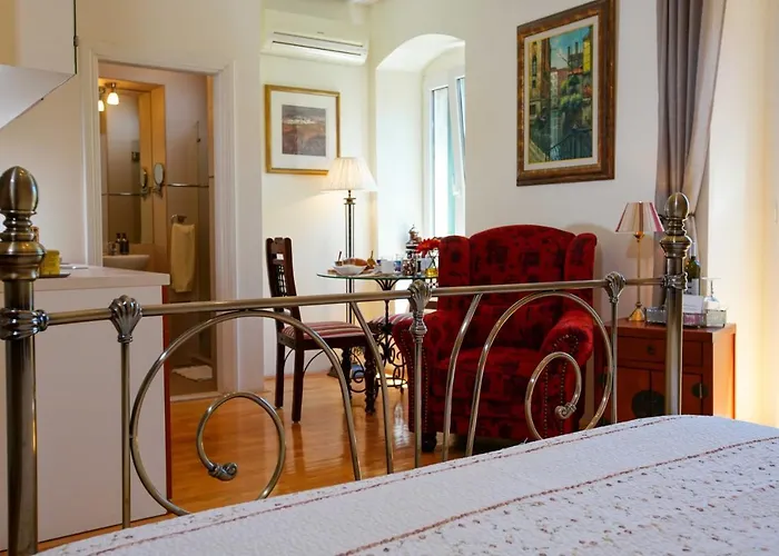 Guest house Boutique Guest Zephyrus 4*