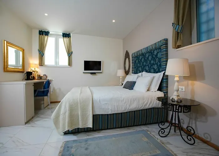 Guest house Boutique Guest Zephyrus 4*