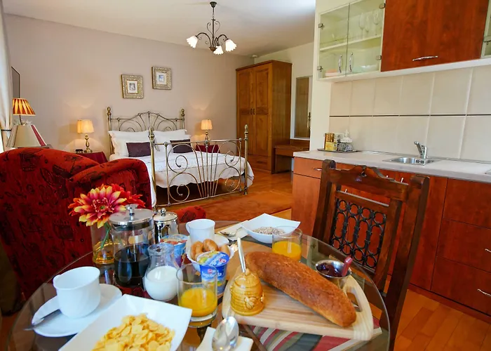 Boutique Guest Zephyrus