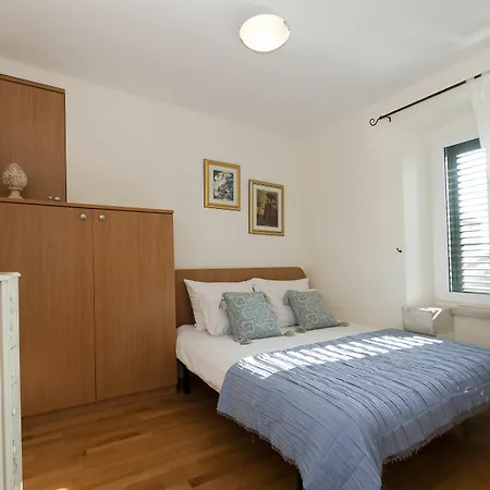 부티크 게스트 어커머데이션 제피로스 4*